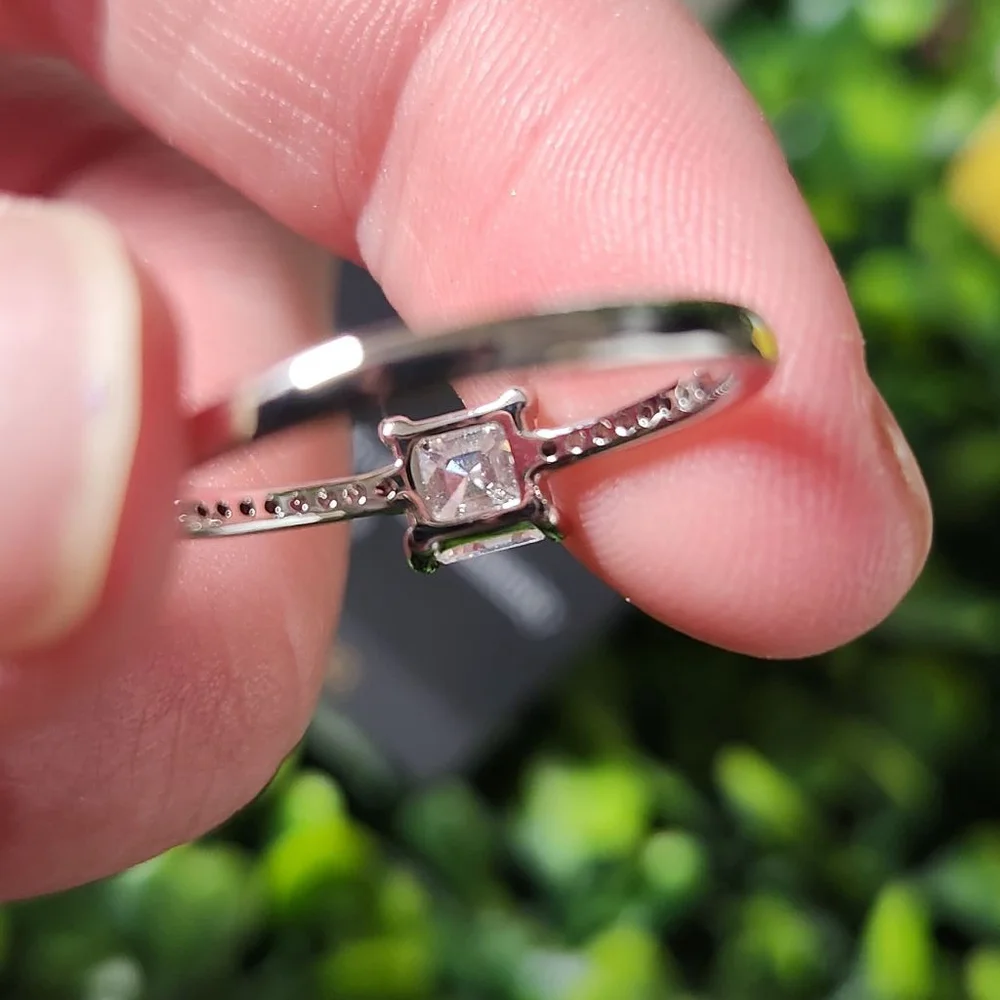 Women's Silver Moissanite Ring Size 7